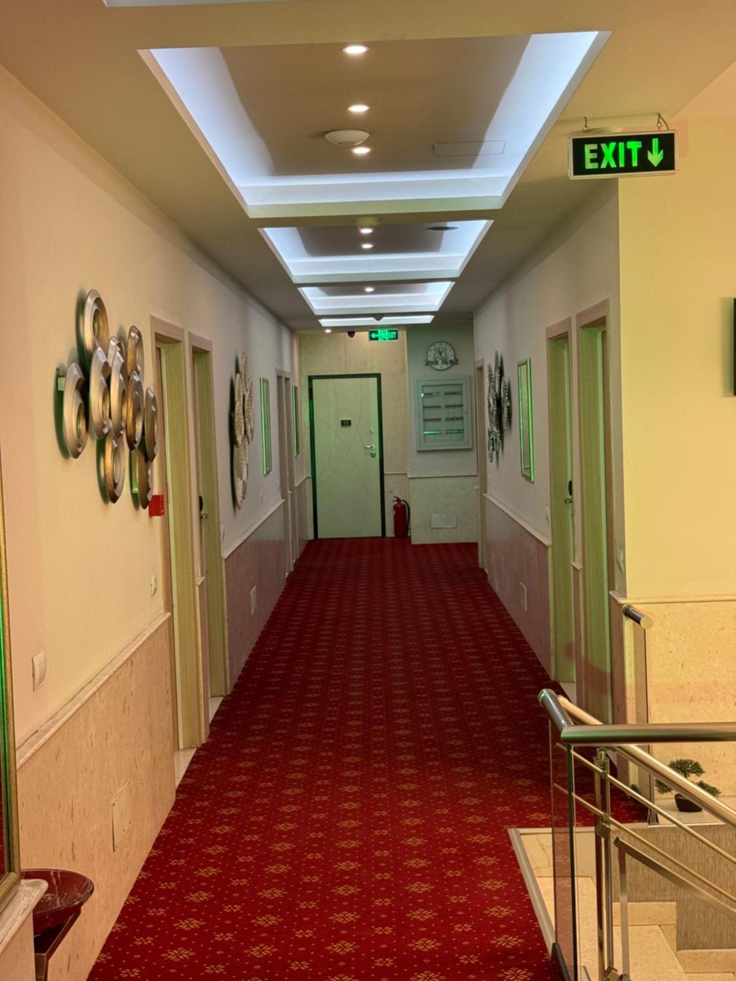 Park Hotel Tirana Yzberishti Zewnętrze zdjęcie